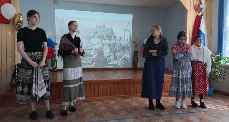 Встреча поколений: “У войны не женское лицо”.